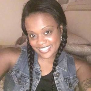 Meet your Posher, Marie